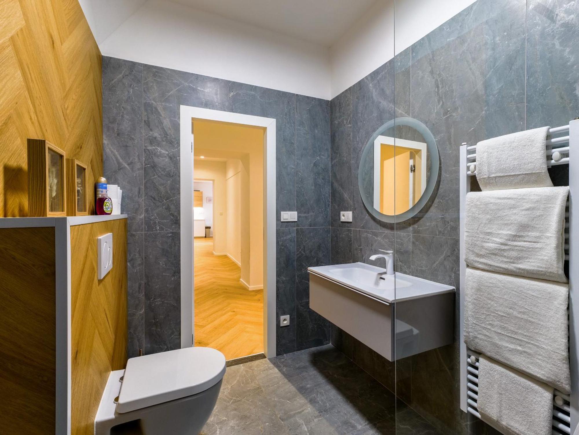 Hviezdoslavova Apartments, Trnava Centre, Parking Available Extérieur photo